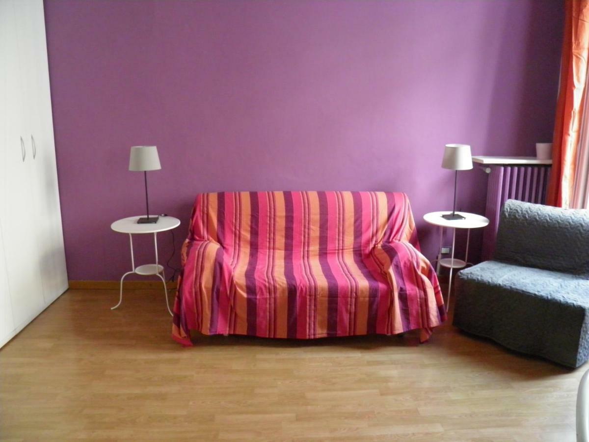 Greg'S Apartment Милано Екстериор снимка