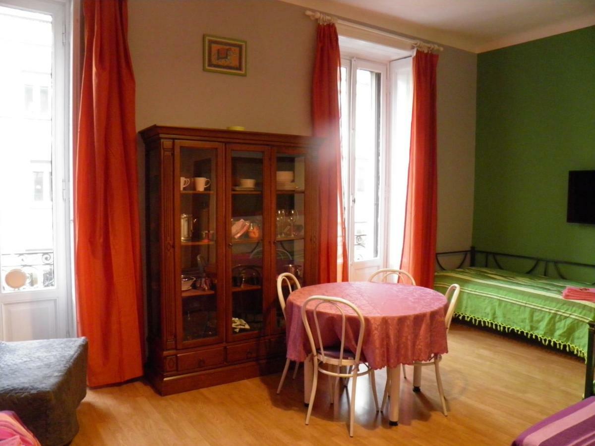 Greg'S Apartment Милано Екстериор снимка
